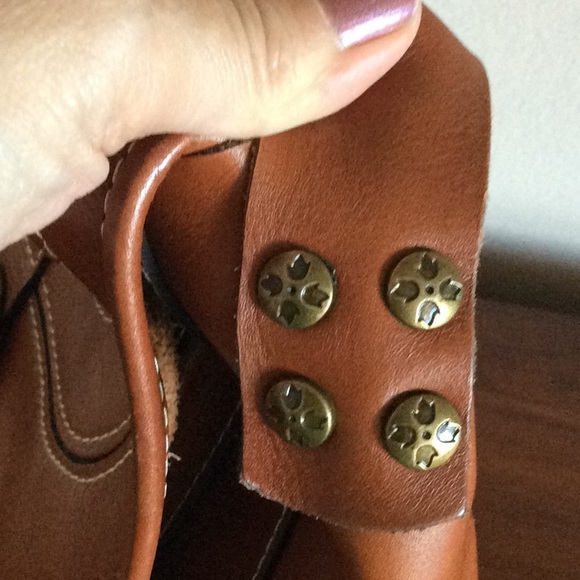 Patricia Nash Barcelona Italian Leather Saddle Bag - Picture 10 of 11